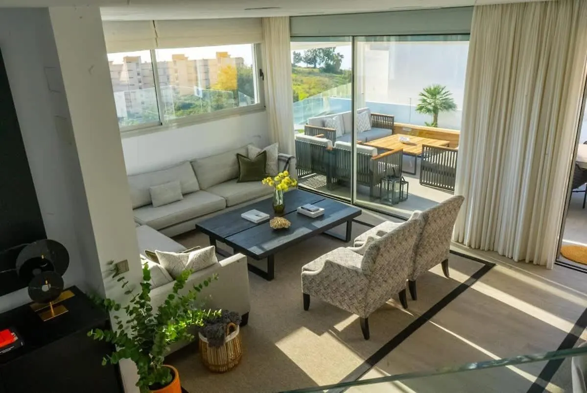 Villa Palm Beach - Incredible Villa With 5 Rooms, Amazing Sea View And Private Pool Fuengirola