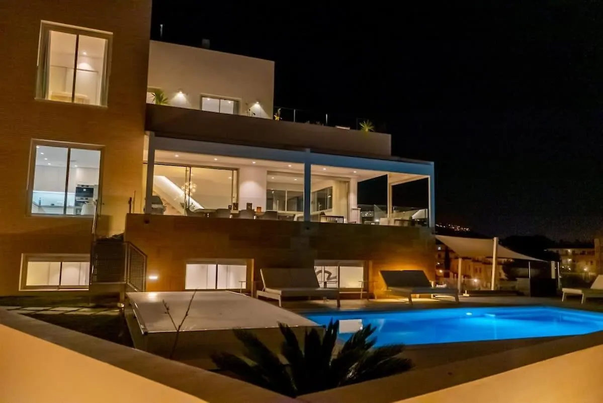 Villa Palm Beach - Incredible Villa With 5 Rooms, Amazing Sea View And Private Pool Fuengirola